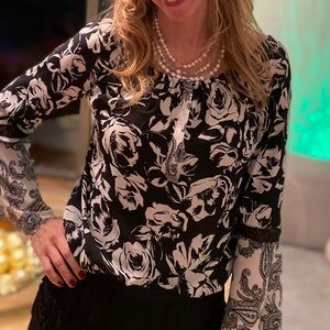 White House WHBM BOhO blouse peasant sleeve small